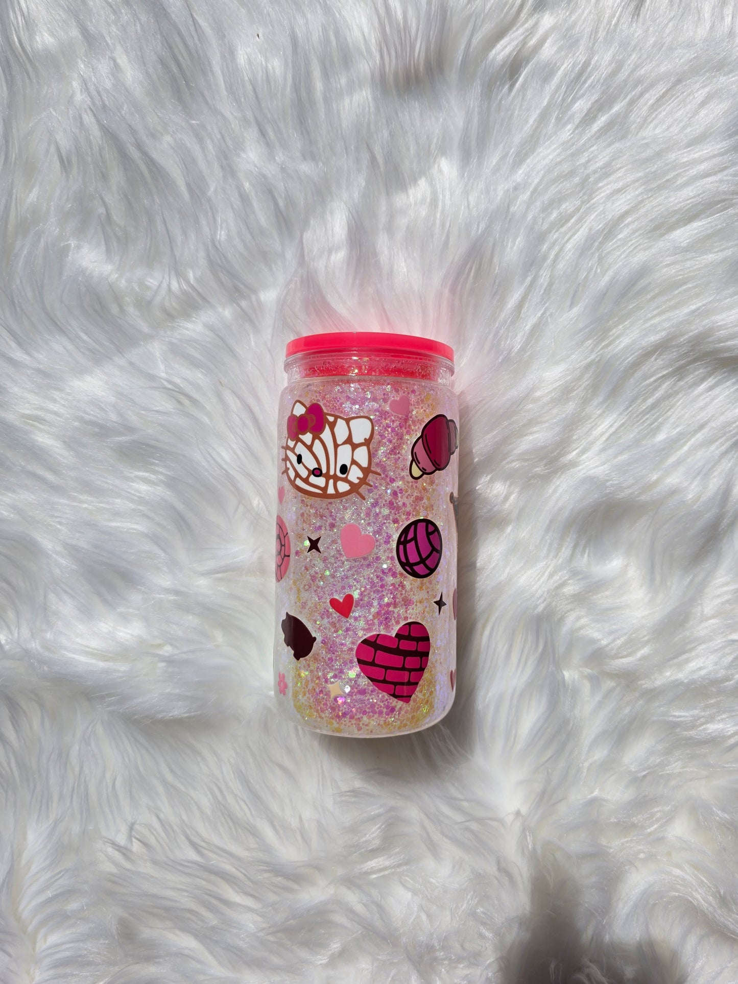 HK Conchas 16 oz Snowglobe